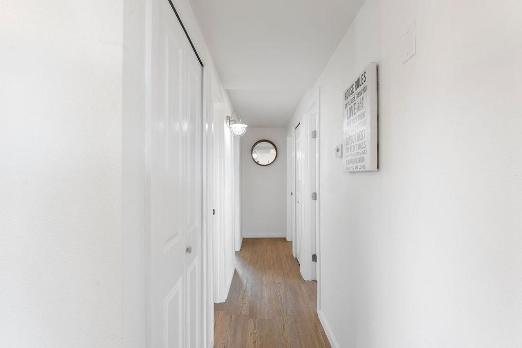 Cozy Stylish Home In The Heart Of Jt Village Джошуа Три Екстериор снимка